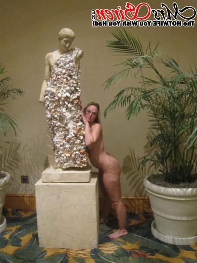 15P hotwife flashing in public places