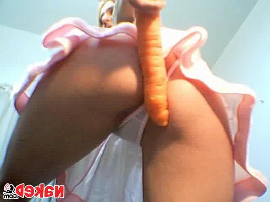 4P Hot bunny rabbit fucks her box with a mega dildo in these hot pics and video