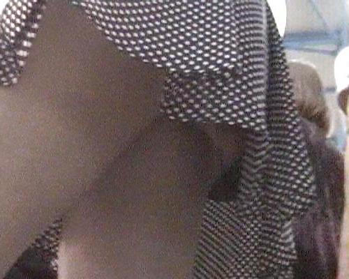 7P Bus-Upskirt-Bilder