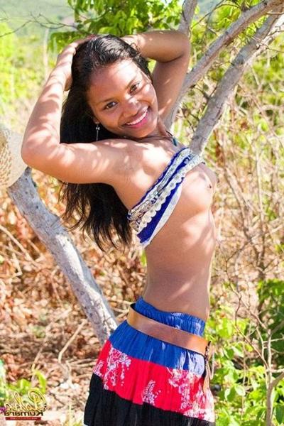 15P 19 year old Indian girl shows dark puffy titties