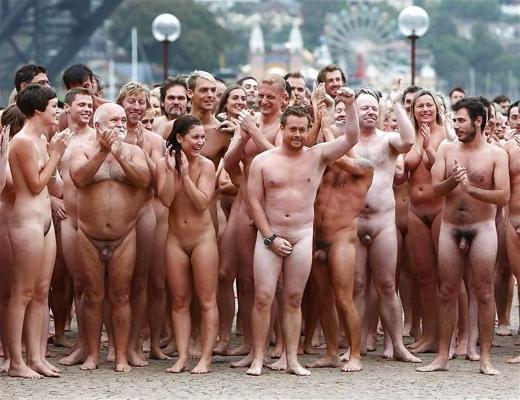 25P Random Public Nudity