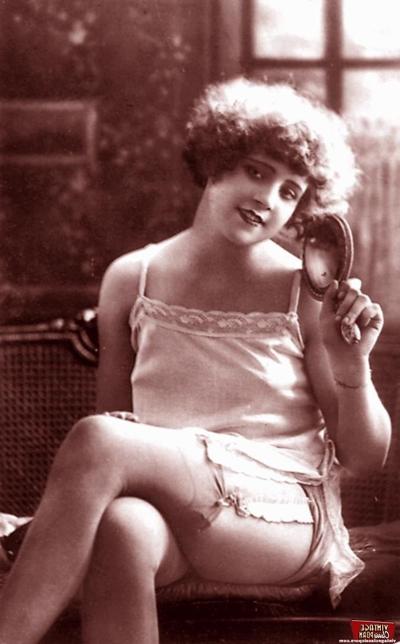 12P Several cute ladies showing their sensual vintage lingerie