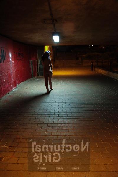 8P Blue haired girl posing nude in the night time