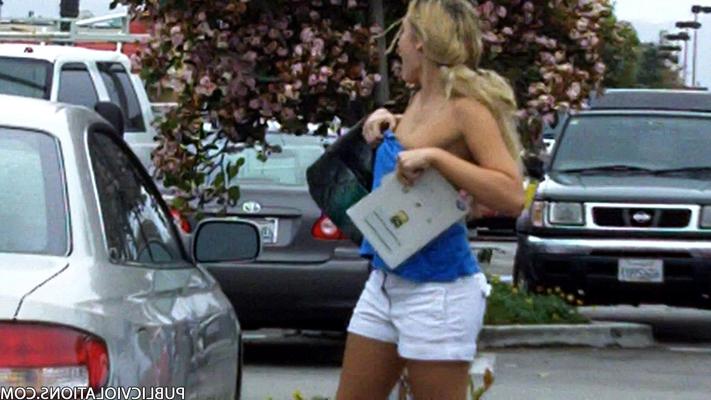 16P Vergewaltigtes Babe in der Öffentlichkeit bloßgestellt