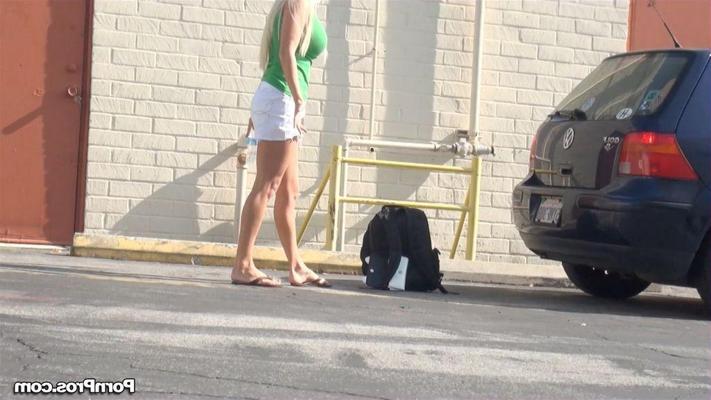 12P Pornstar Jacky Joy getting pranked by a stalker