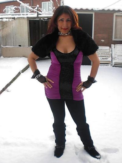 25P Turkish slut mom and friend dirty comments please