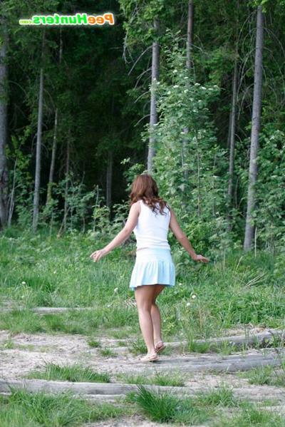 16P Clumsy teen steps into her own pee after tinkling