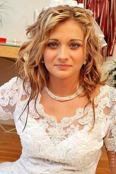 15P Blonde bride fucked and drenched in piss