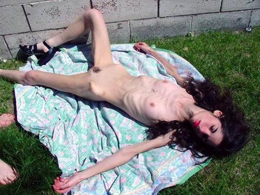 12P chicas muy flaquitas mostrando sus cositas