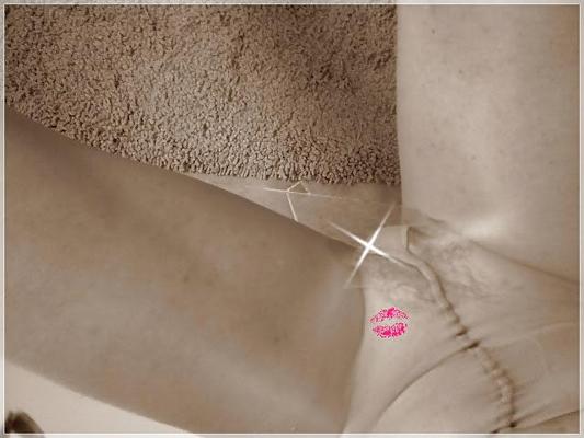 25P Alexia in pantyhose