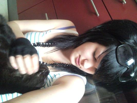 12P Hot Emo Girlfriends Exposing Pale White Flesh