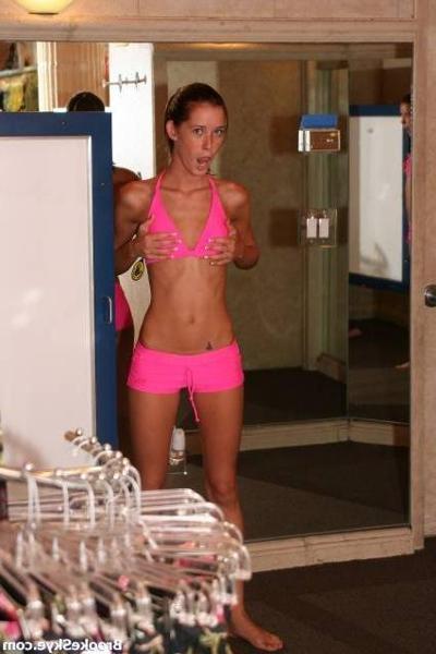 11P sweet brooke skye goes shopping for a nice bathing suite
