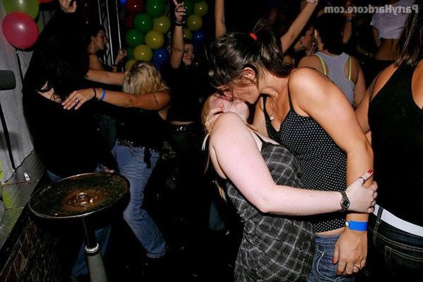 16P Drunk amateur girls fucking in public