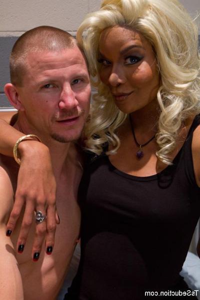 15P Ts Mistress Soleil seduces bound hospital patient
