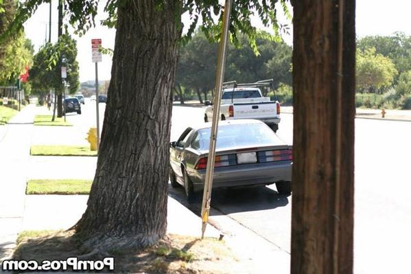 16P redhead girl caught on cam picking up her other guy
