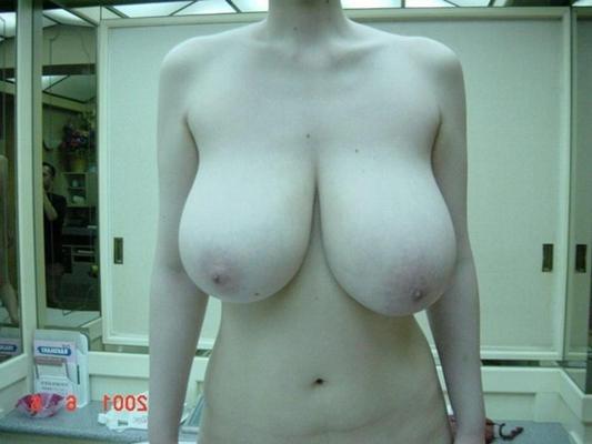 15P Many pretty and hot amateur teens undressing and posing sexy