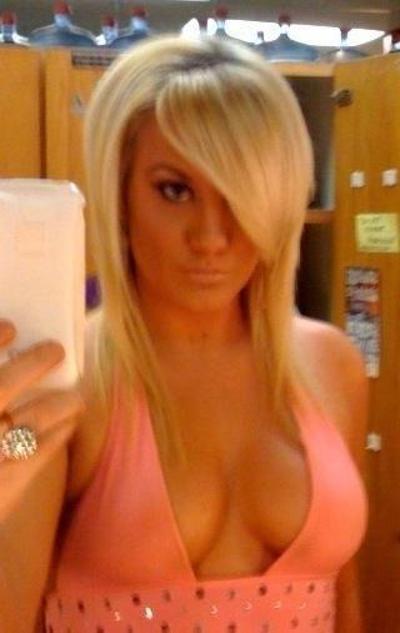 15P Sweet teens undress finger and lick pink pussies with passion