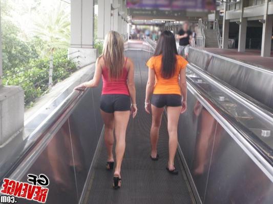 15P Curious amateur teen girlfriends getting naked in homemade pix