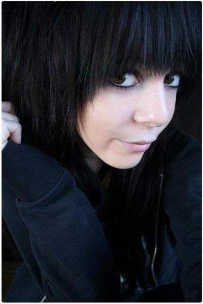 15P Alternative emo teen girlfriends stripping in homemade snapshots