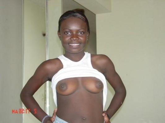 15P Black Teenie Revenge - Black teen gfs are posing and fucking gallery 16