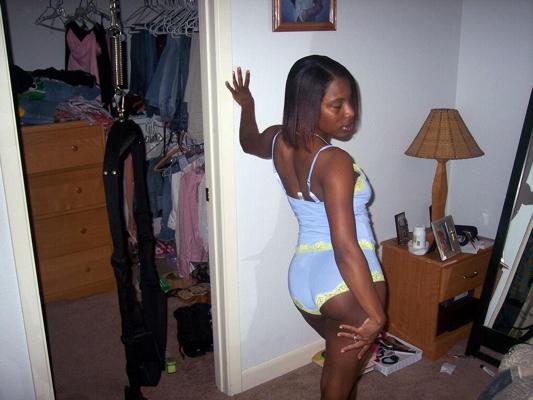 15P Black teen gfs are posing and fucking gallery 4