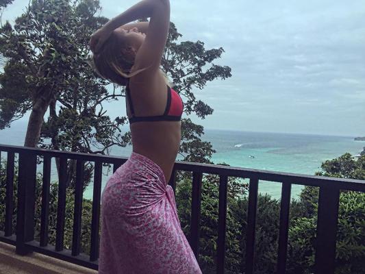 10P Alexandra Stan Sexy Photos