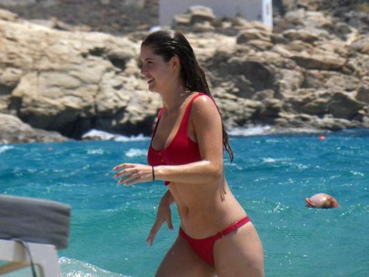 25P Amanda Cerny em topless