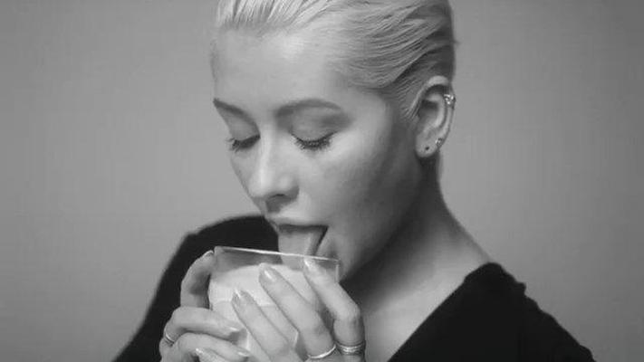 25P Christina Aguilera Nude