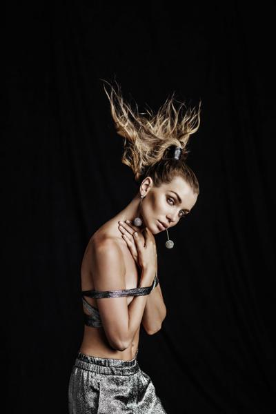 4P Nude Photos of Daria Konovalova