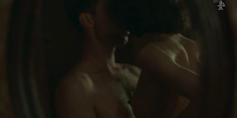 5P Emma Appleton Topless