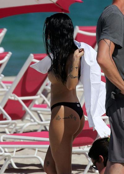 4P Giulia De Lellis Topless