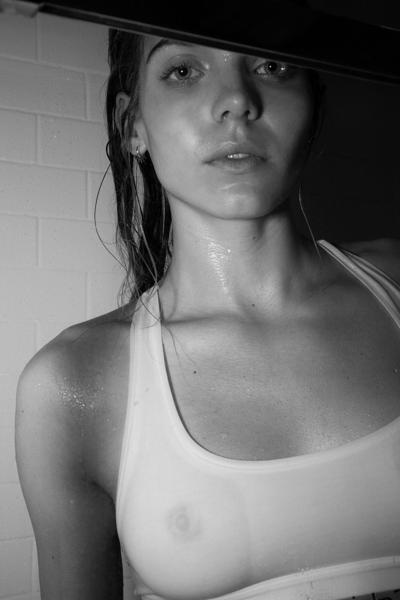 6P See-through pics of Jordan Murray