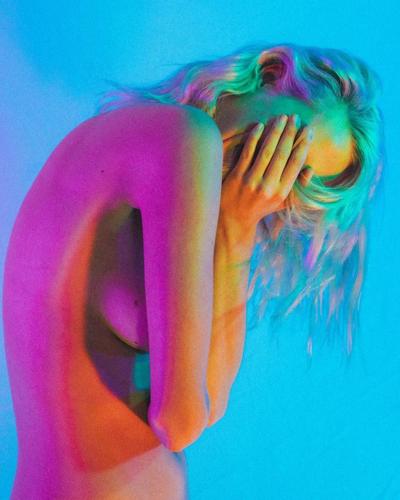 7P Julia Almendra Topless