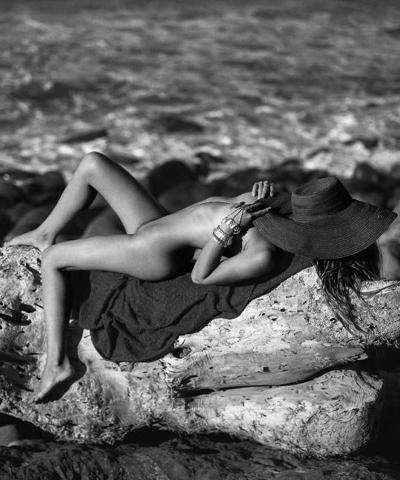 5P Kaili Thorne Nude Photoshoot