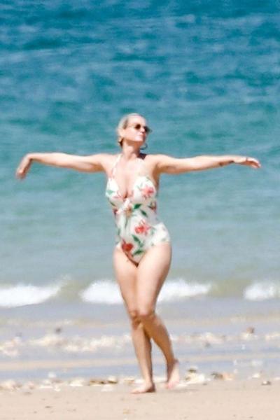 4P Katy Perry Erotic