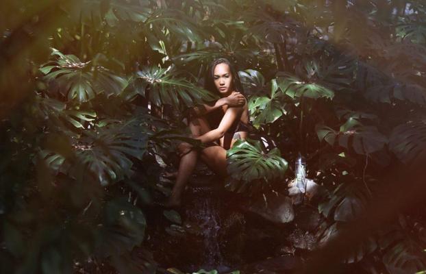 25P Lailanni Hussein Topless