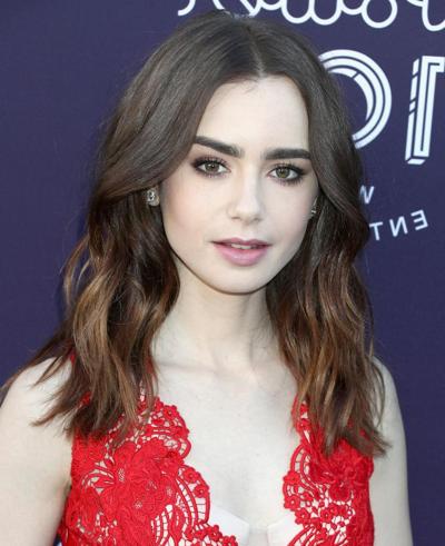 11P escote de lily collins