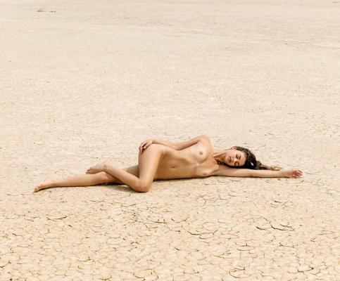 12P Marie Teissonniere Topless