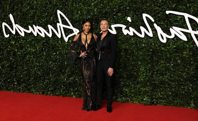 4P Nicole Scherzinger Cleavage