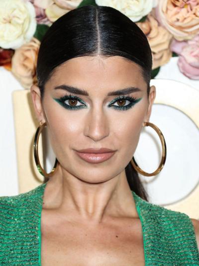 4P Nicole Williams Dekolleté