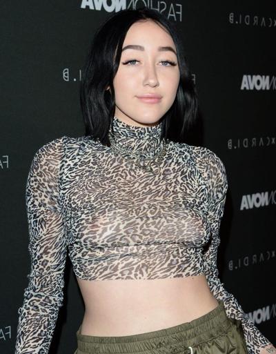 17P Noah Cyrus See-Through