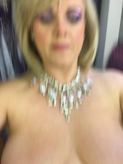 6P Sally Lindsay’s Massive Mature Tits (And Leaks)