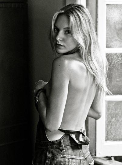 5P Samantha Cannon Topless pictures