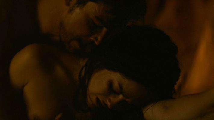 4P Nude Photos of Sarah Greene