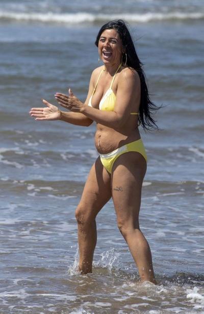25P Simone Reed em topless