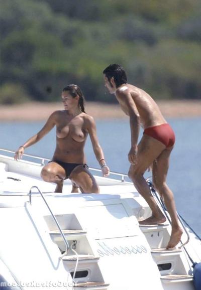 5P Topless pics of Alena Seredova