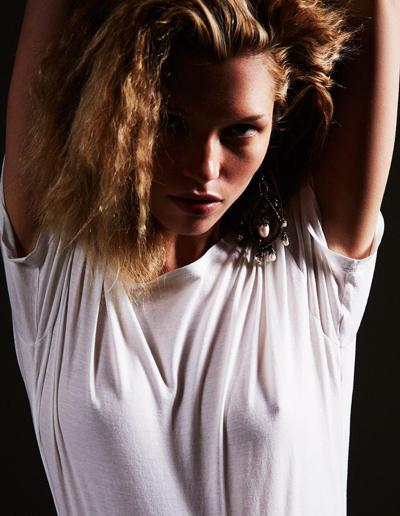 7P Topless Photos of Hana Jirickova