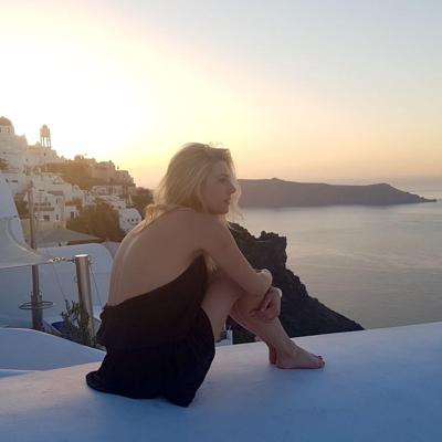 8P Topless Photos of Katheryn Winnick