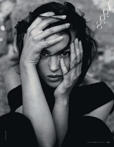 17P Monica Bellucci nackt