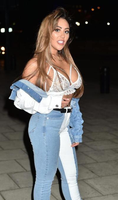 25P Sophie Kasaei Transparente